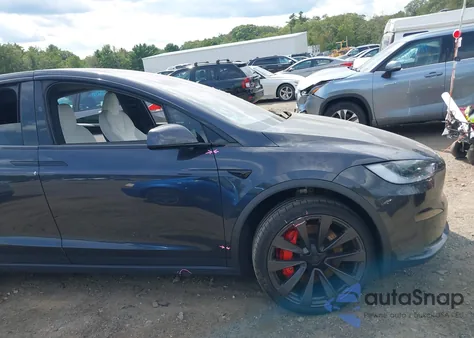 2023 Tesla Model X Plaid Tri Motor All-Wheel Drive z USA, uszkodzony, nr VIN 7SAXCBE60PF431371